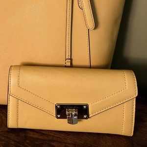 Michael Kors pale yellow full size wallet